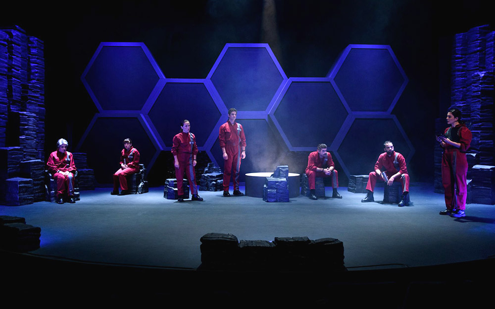 τελευταίες-παραστάσεις-για-το-42497-του-562342966