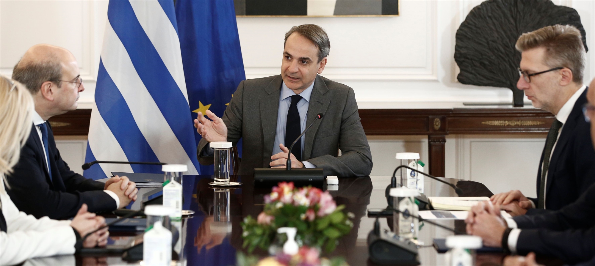 κυβέρνηση-κινήσεις-για-νέα-ατζέντα-562327585