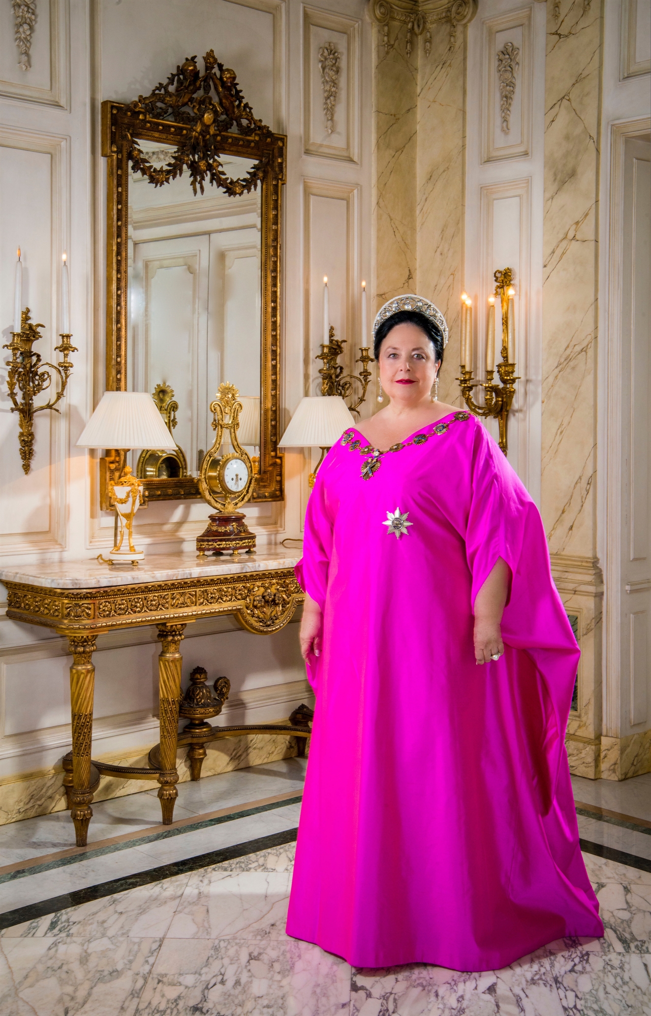 οι-ρομανόφ-η-δική-μας-σχέση-με-την-ελλά-562338001