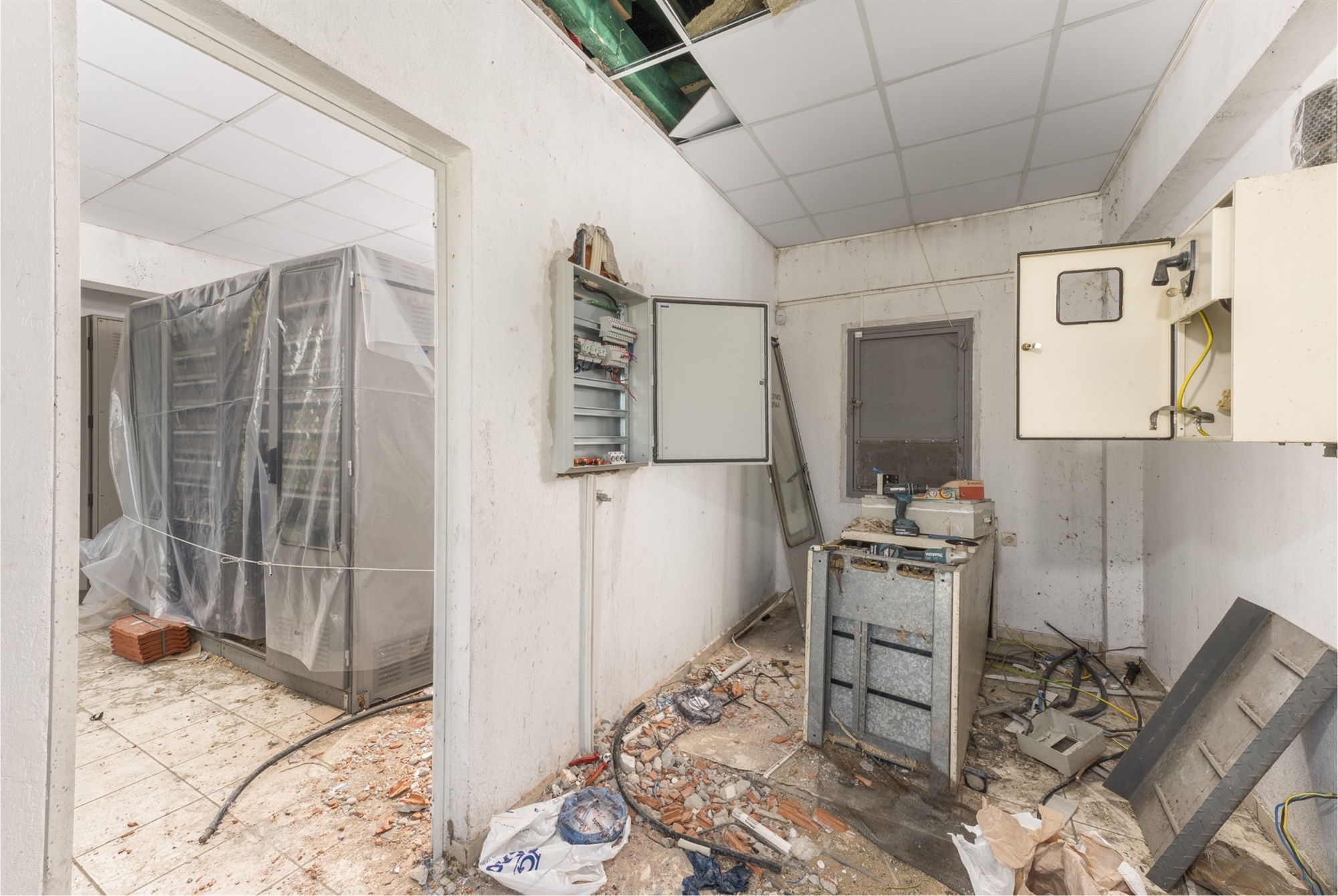 ντοκουμέντο-τα-πειστήρια-εγκατάλειψ-562328272