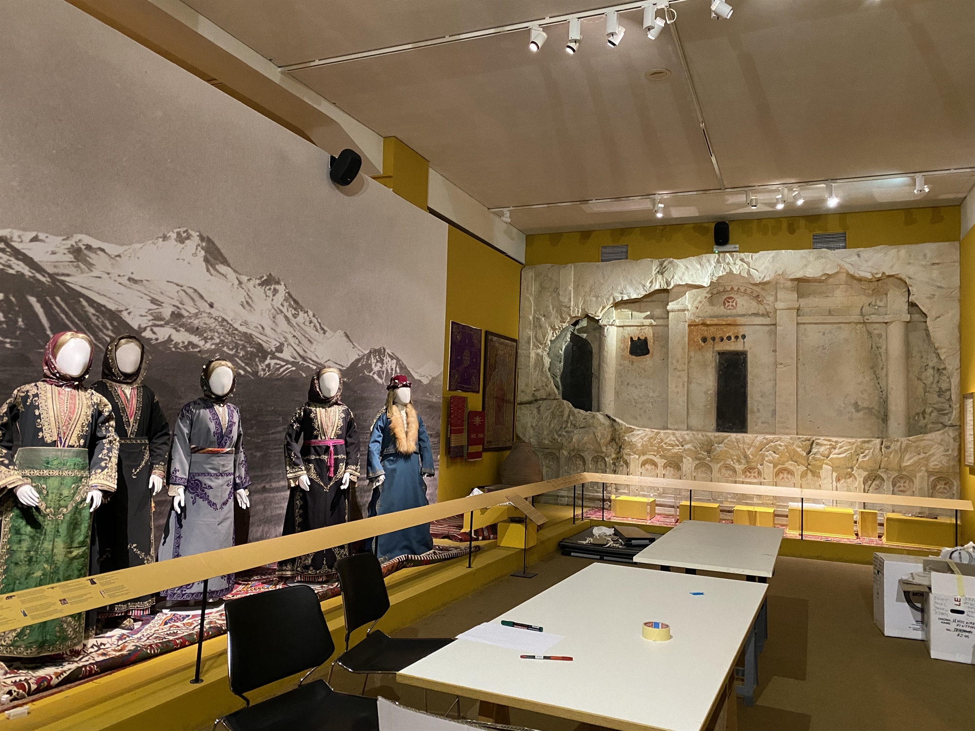 Αποχαιρετώντας μια έκθεση που έγραψε ιστορία-2