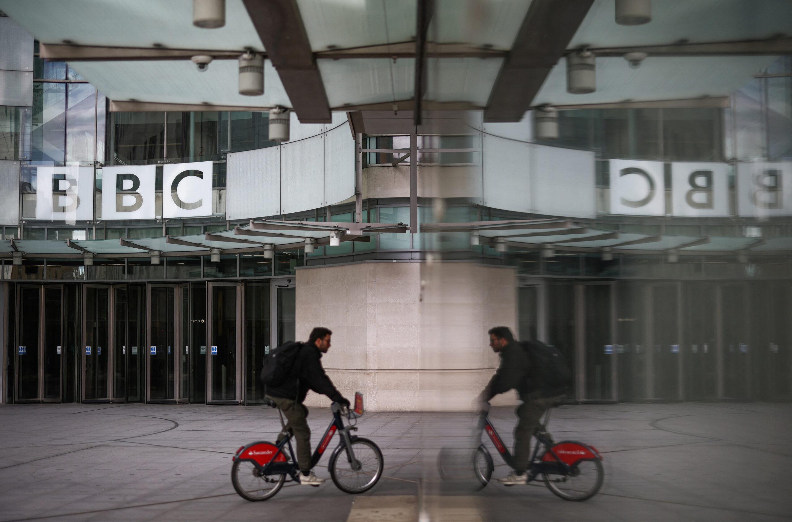 υπόθεση-γκάρι-λίνεκερ-δεν-παραιτείτα-562319722