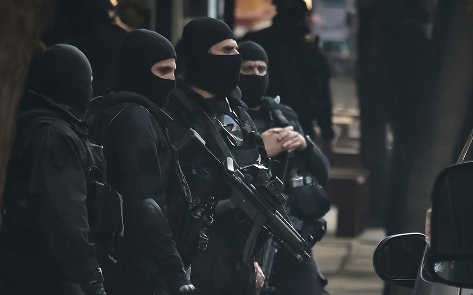 θα-ανατίναζαν-με-φιάλη-υγραερίου-συνα-562343896