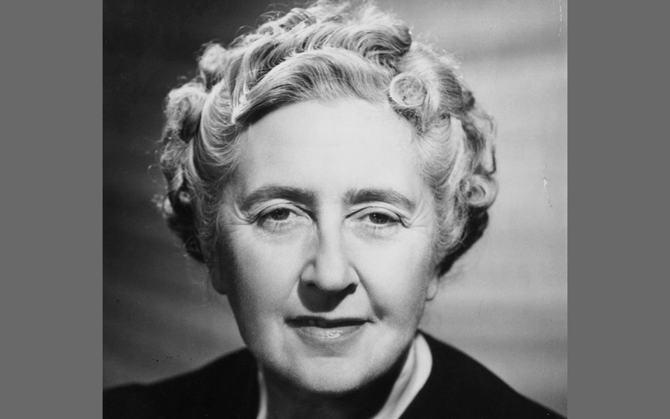 η-αγκαθα-κρίστι-καθαρίζεται-562343023