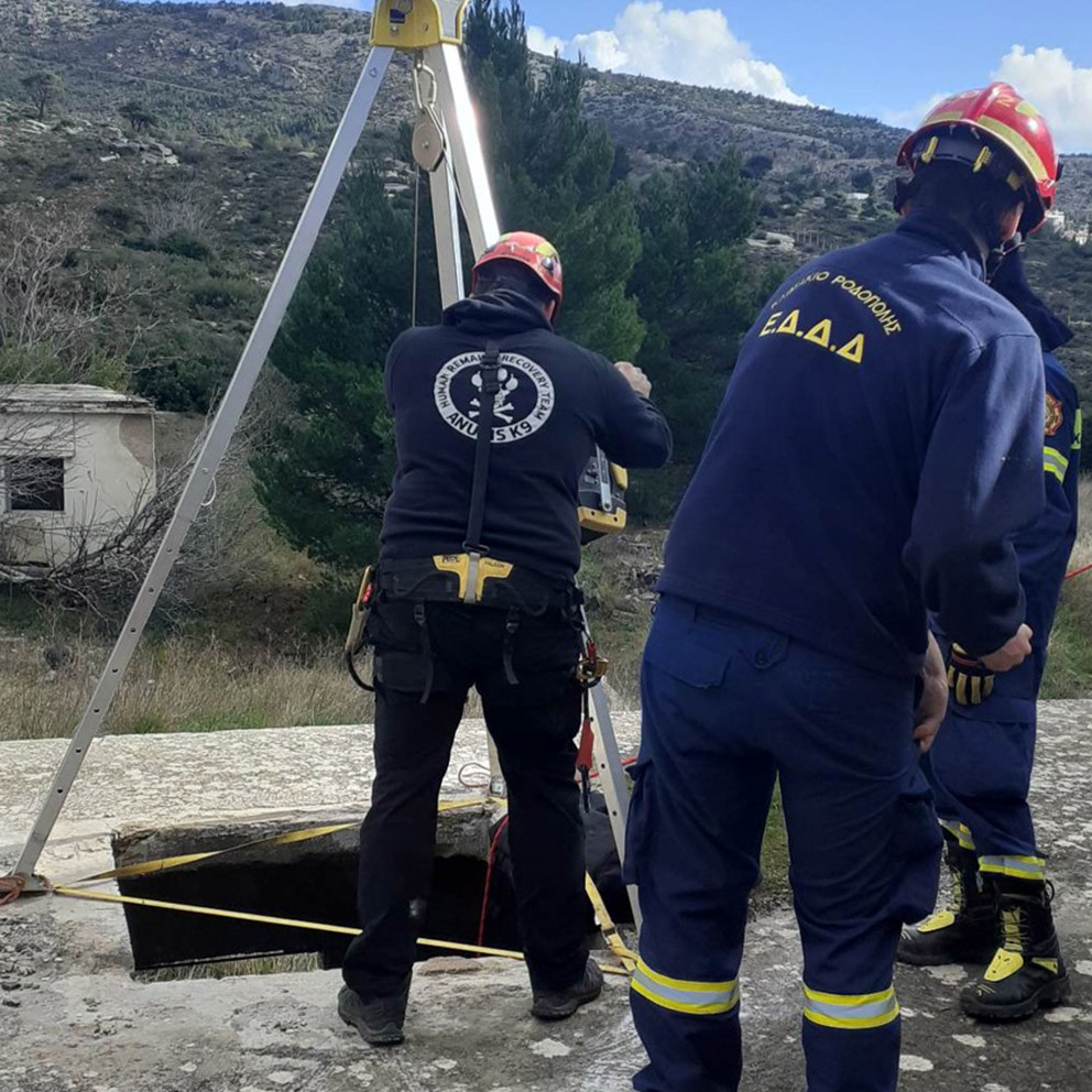 Nobacco: δωρεά στην ομάδα έρευνας και διάσωσης της Anubis Coldcase K9 Team-1