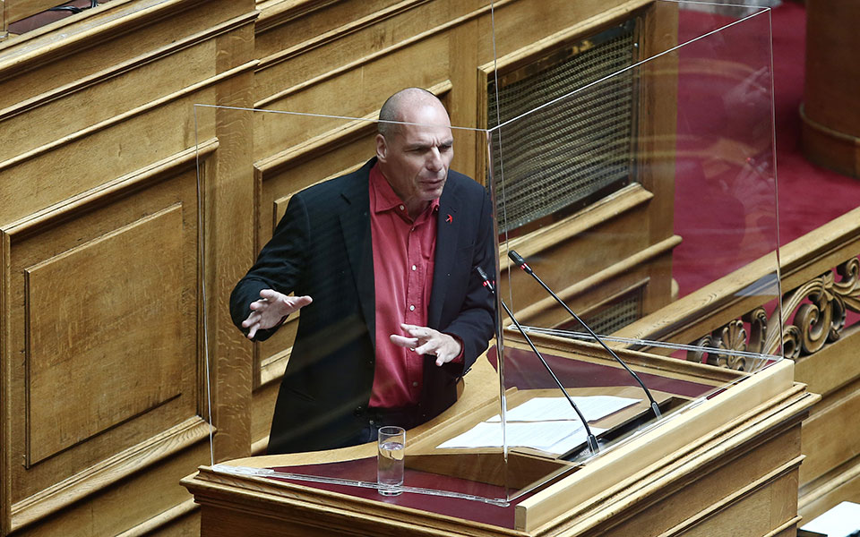 βαρουφάκης-είδα-ποιος-με-τραυμάτισε-562320595