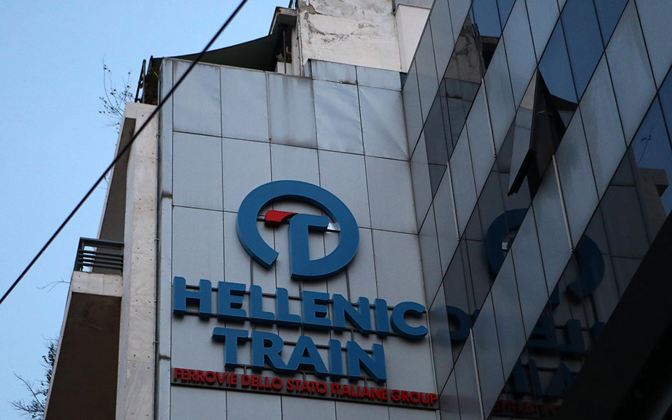 φθορές-στα-γραφεία-της-hellenic-train-από-ομάδα-ατ-562317142