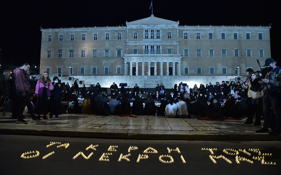 Τραγωδία στα Τέμπη: Νέα συγκέντρωση στο Σύνταγμα-1