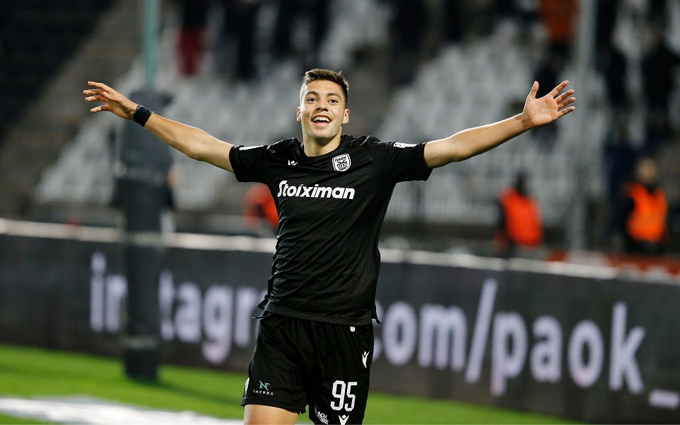 ο-17χρονος-που-ξεπέρασε-τον-κούδα-562310458