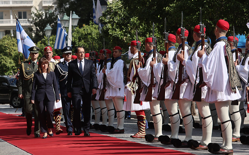 Συνάντηση Σακελλαροπούλου – Χριστοδουλίδη: Τι δήλωσαν για Τέμπη και Κυπριακό-1
