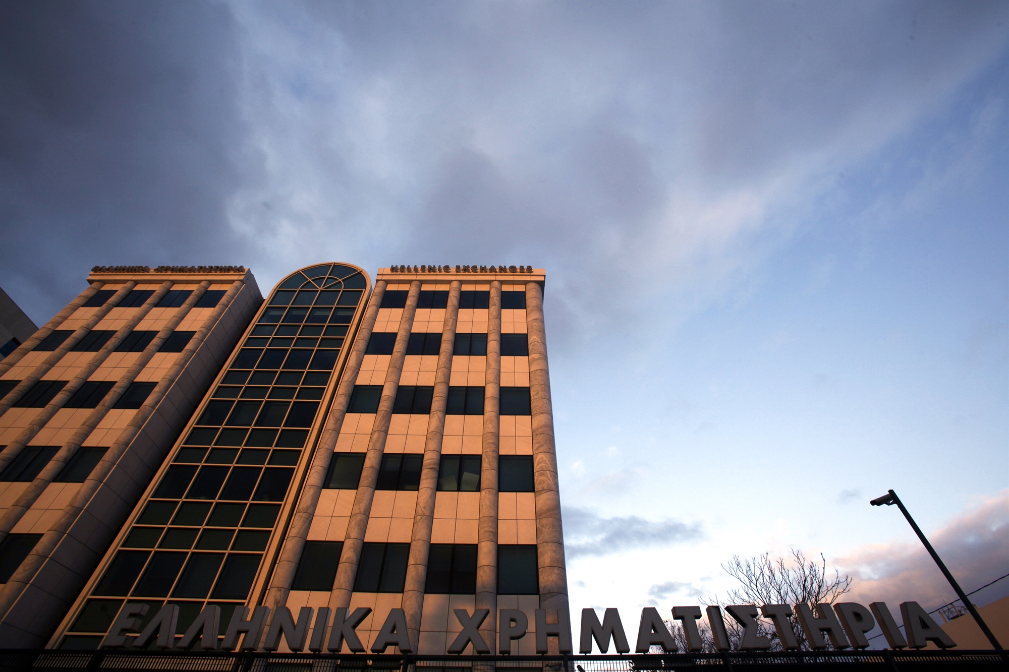 παραμένει-εύθραυστο-το-κλίμα-στο-χ-α-μ-562311874