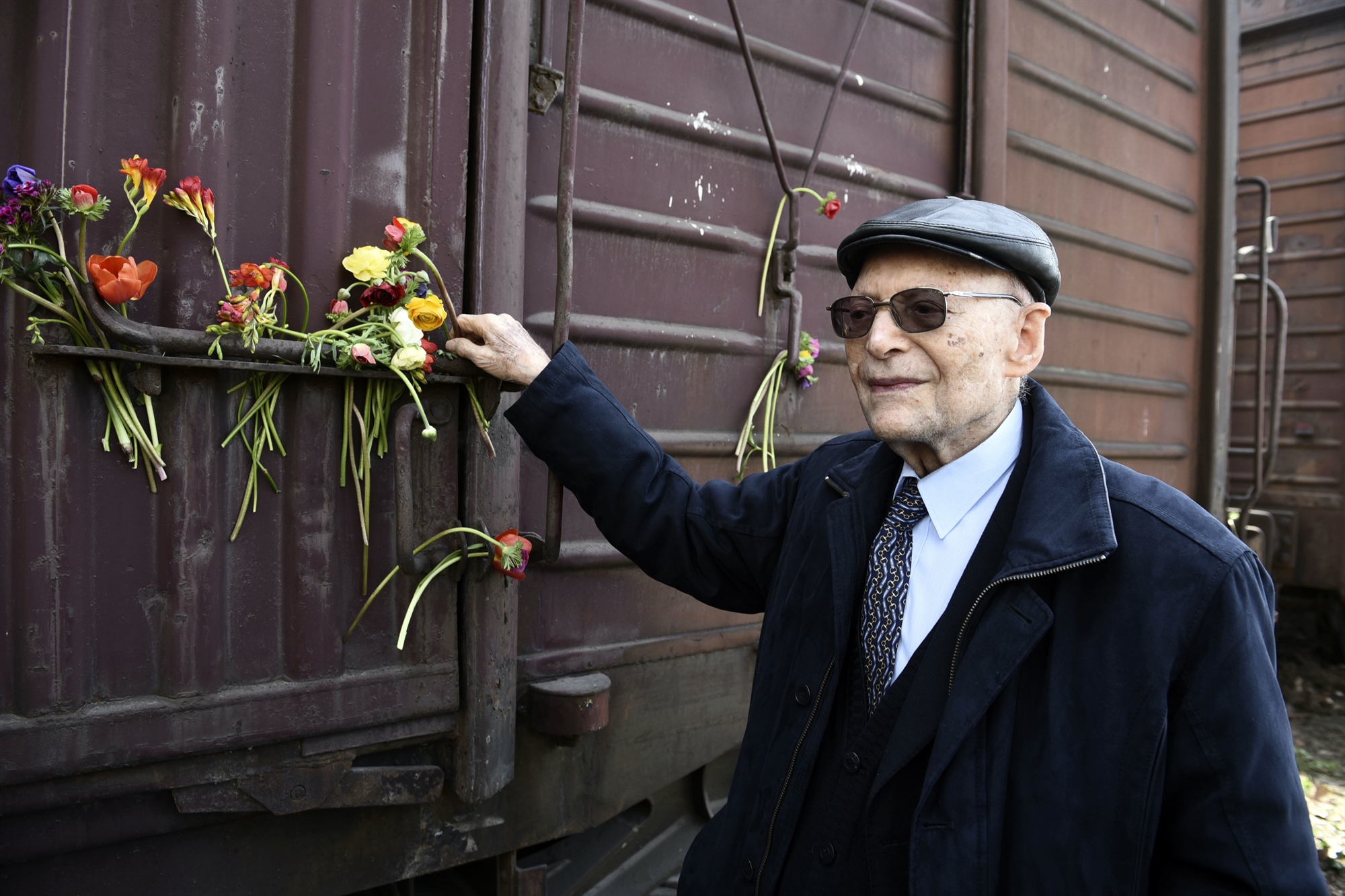 Μπαμπά, τι είναι αυτό το νούμερο στο χέρι σου;-1