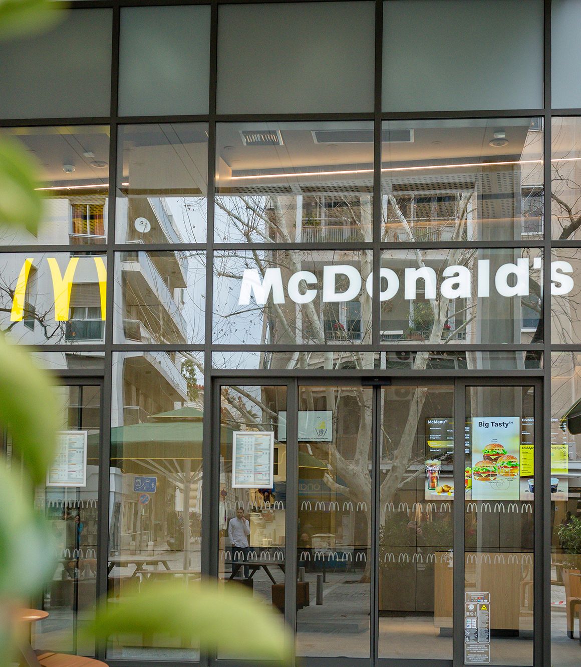 επεκτείνεται-το-δίκτυο-της-mcdonalds-562301992