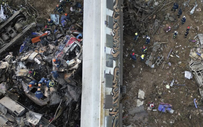 τέμπη-σε-πλήρη-εξέλιξη-οι-έρευνες-για-τ-562310713