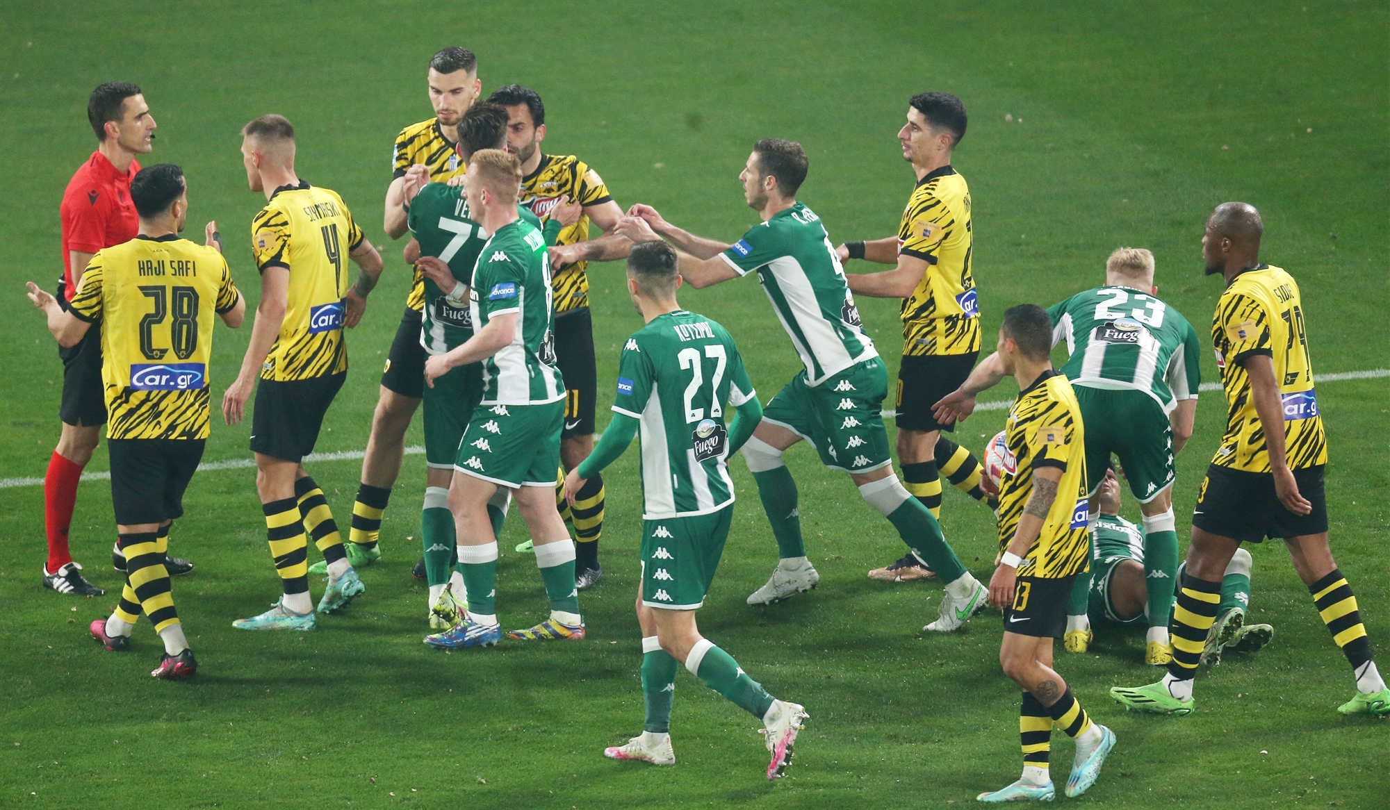 σούπερ-λιγκ-1-ανεβαίνει-το-θερμόμετρο-562333411