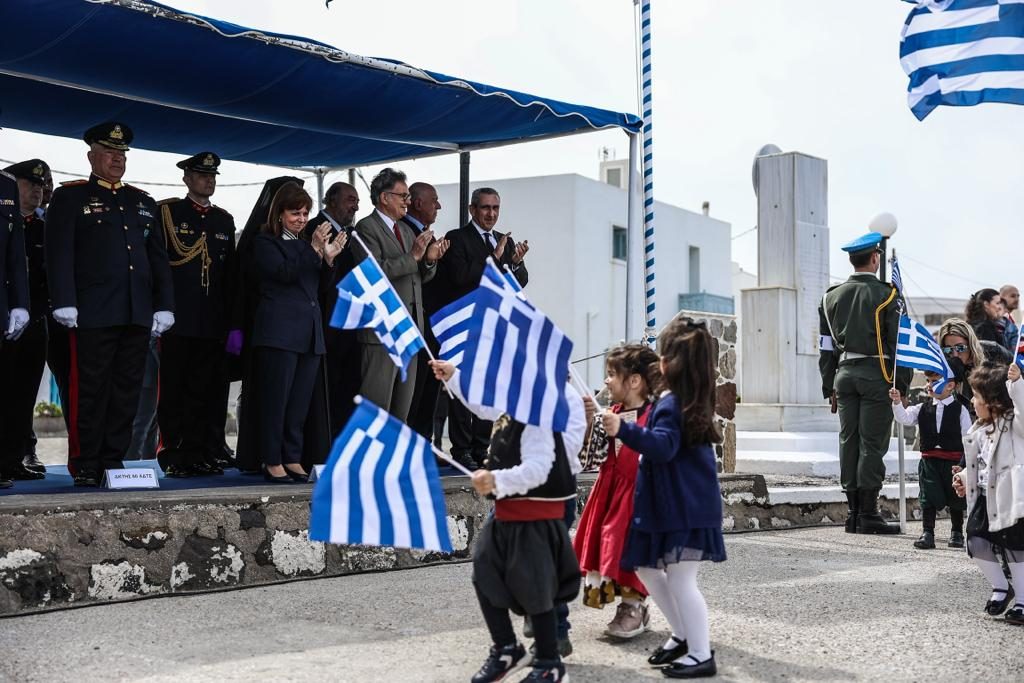 Στη Νίσυρο η Πρόεδρος της Δημοκρατίας για την επέτειο της Επανένωσης-3