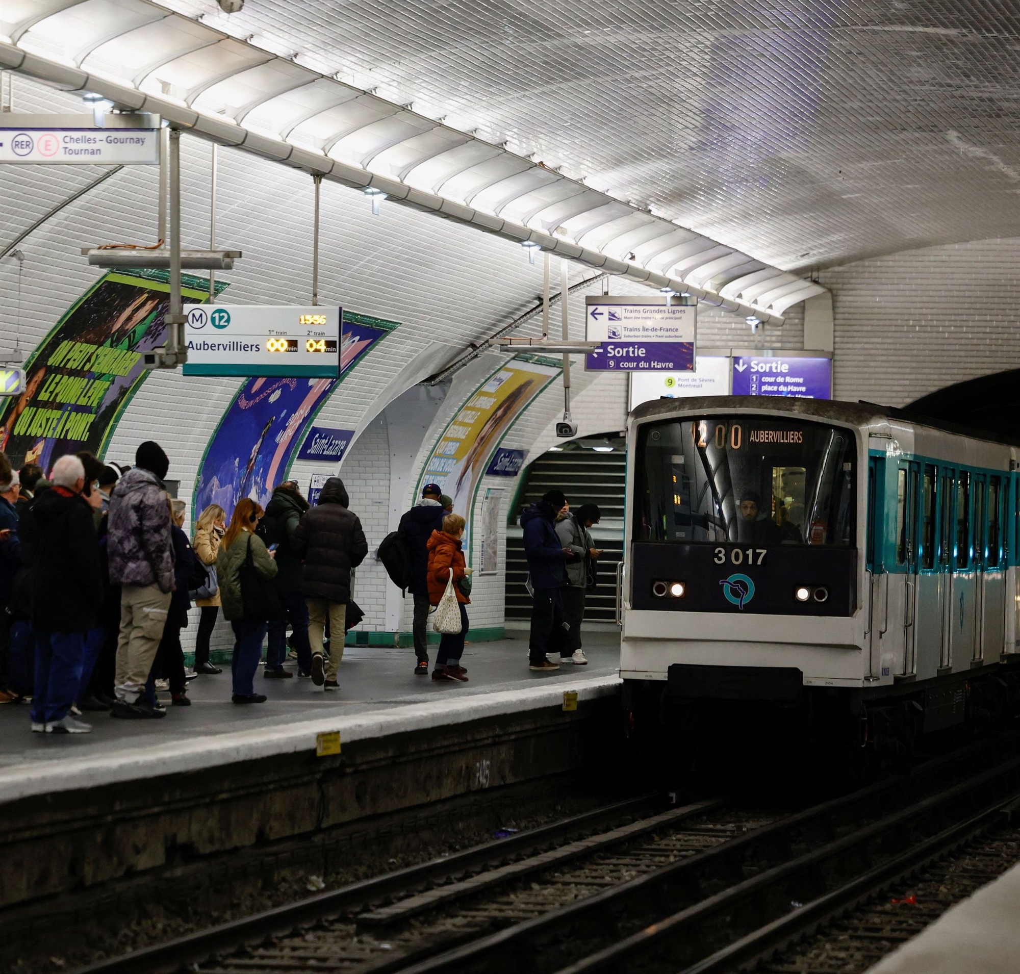 γαλλία-κορυφώνεται-η-μάχη-για-τις-συντ-562309462