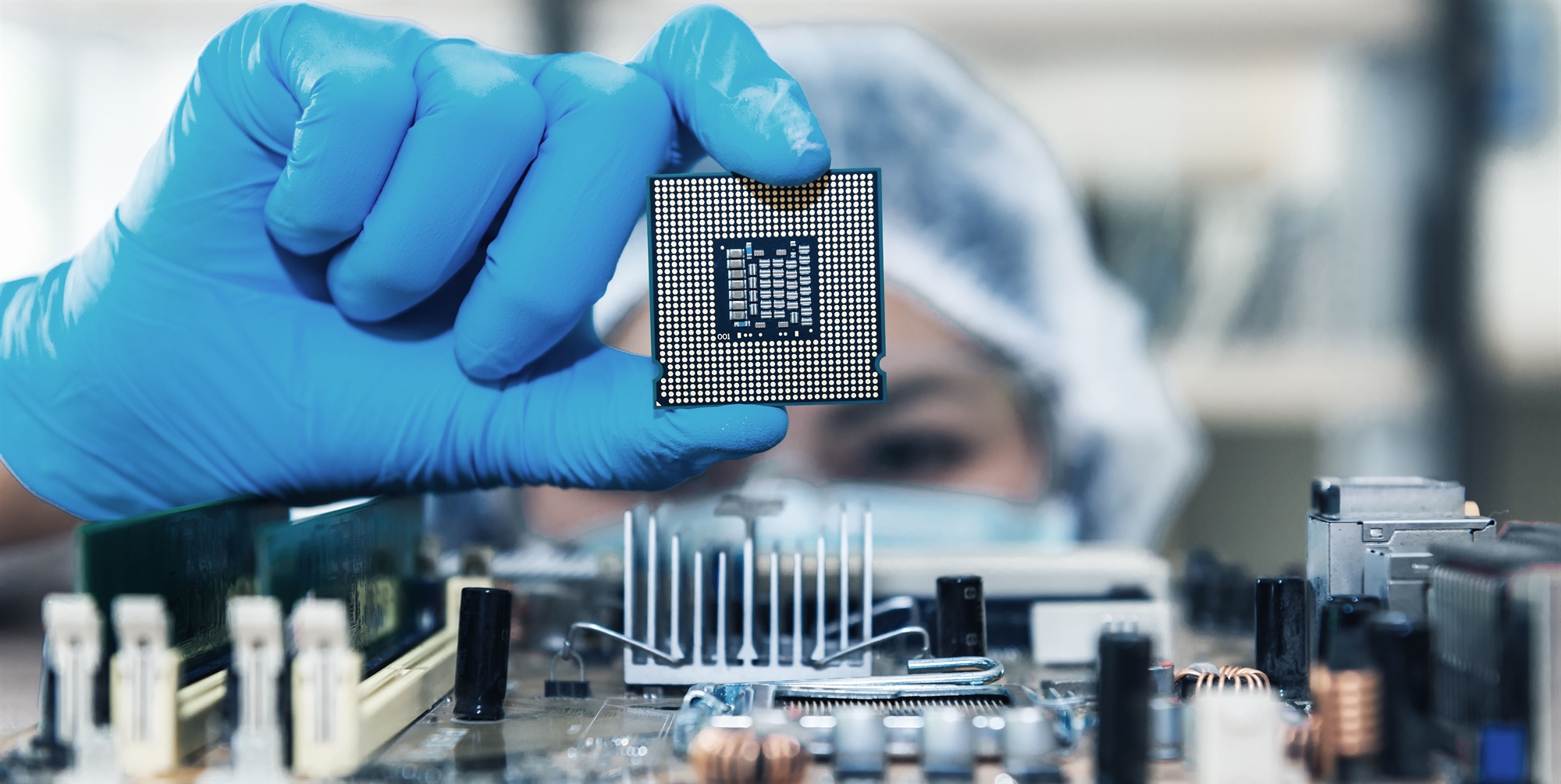 η-ιαπωνία-μπαίνει-στη-μάχη-των-μικροτσ-562350010