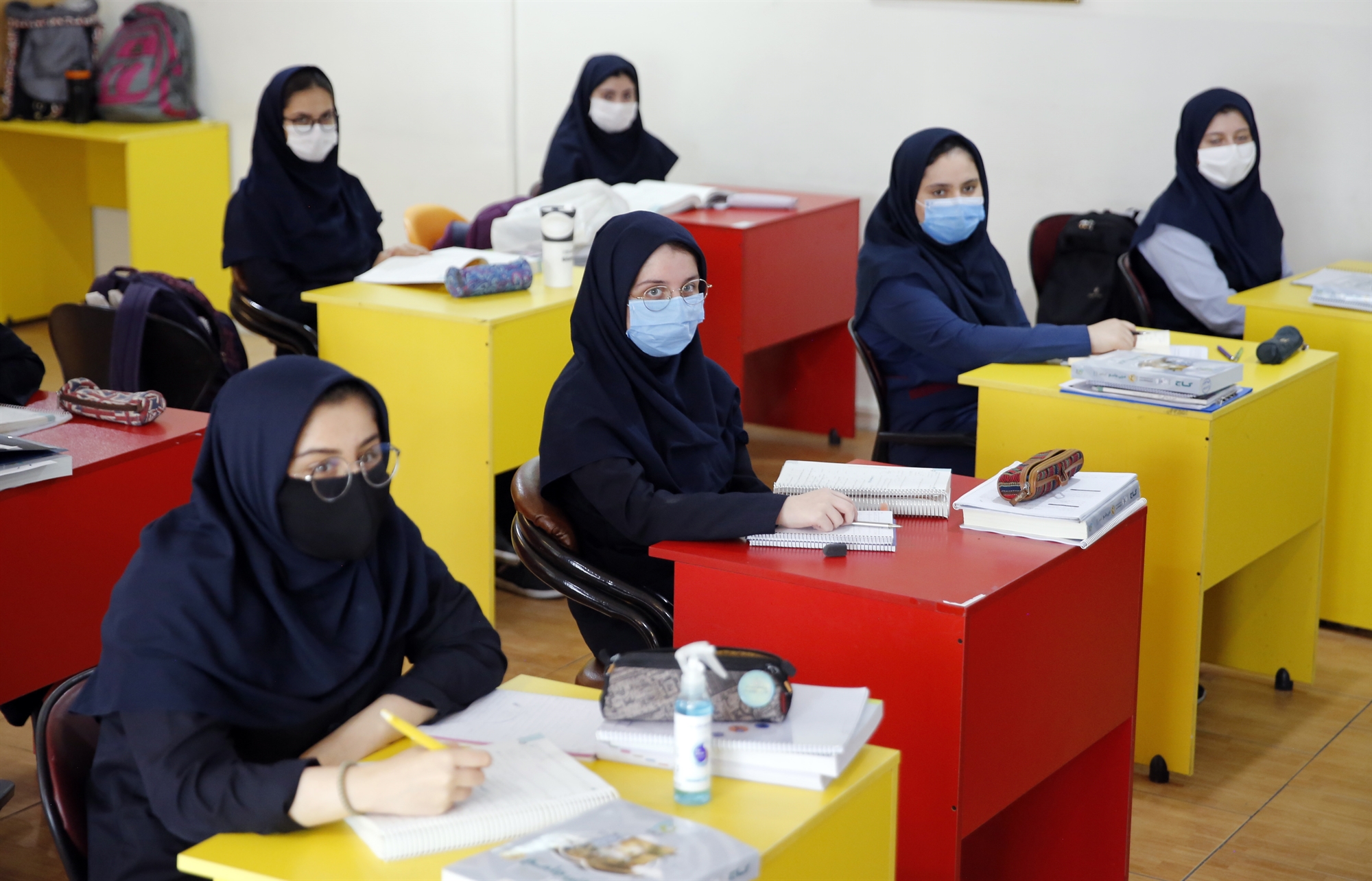 ιράν-έρευνα-για-τις-δηλητηριάσεις-562301644