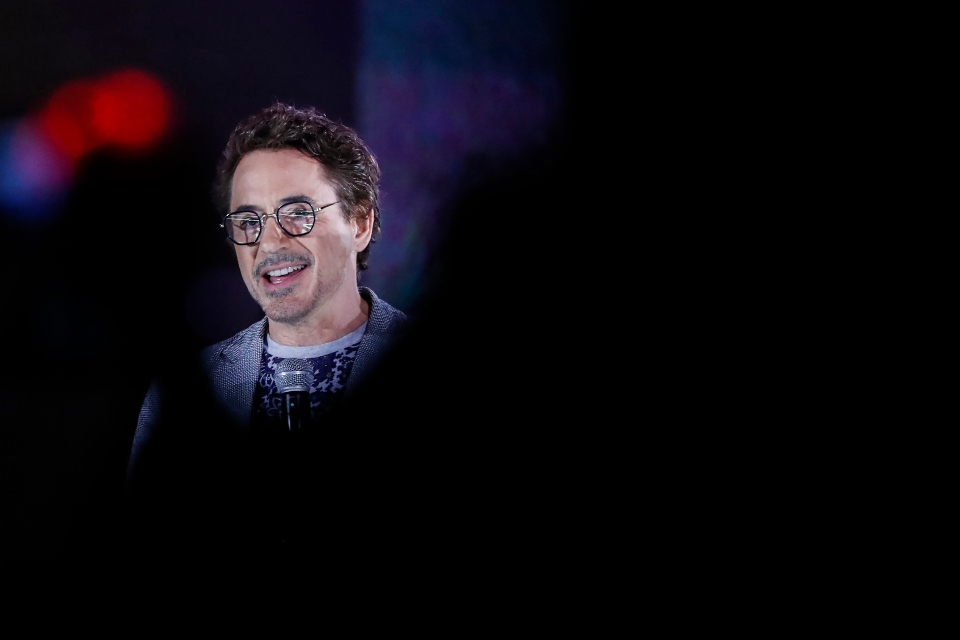 ο-ρόμπερτ-ντάουνι-τζούνιορ-θα-πάθει-vertigo-562339105