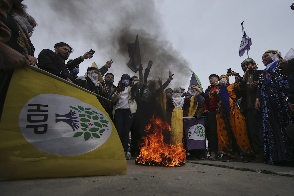 Τουρκία: Το στοίχημα των «6», η κουρδική ψήφος και η «επιβίωση» του Ερντογάν-2