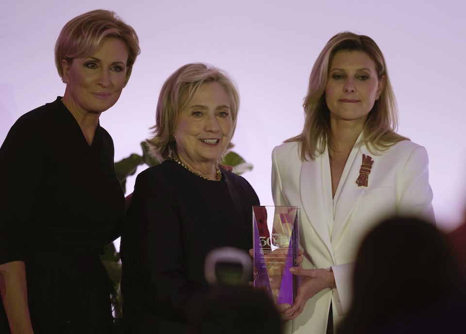 Ουκρανία – ΗΑΕ: Η Ολένα Ζελένσκα στα Ηνωμένα Αραβικά Εμιράτα-1