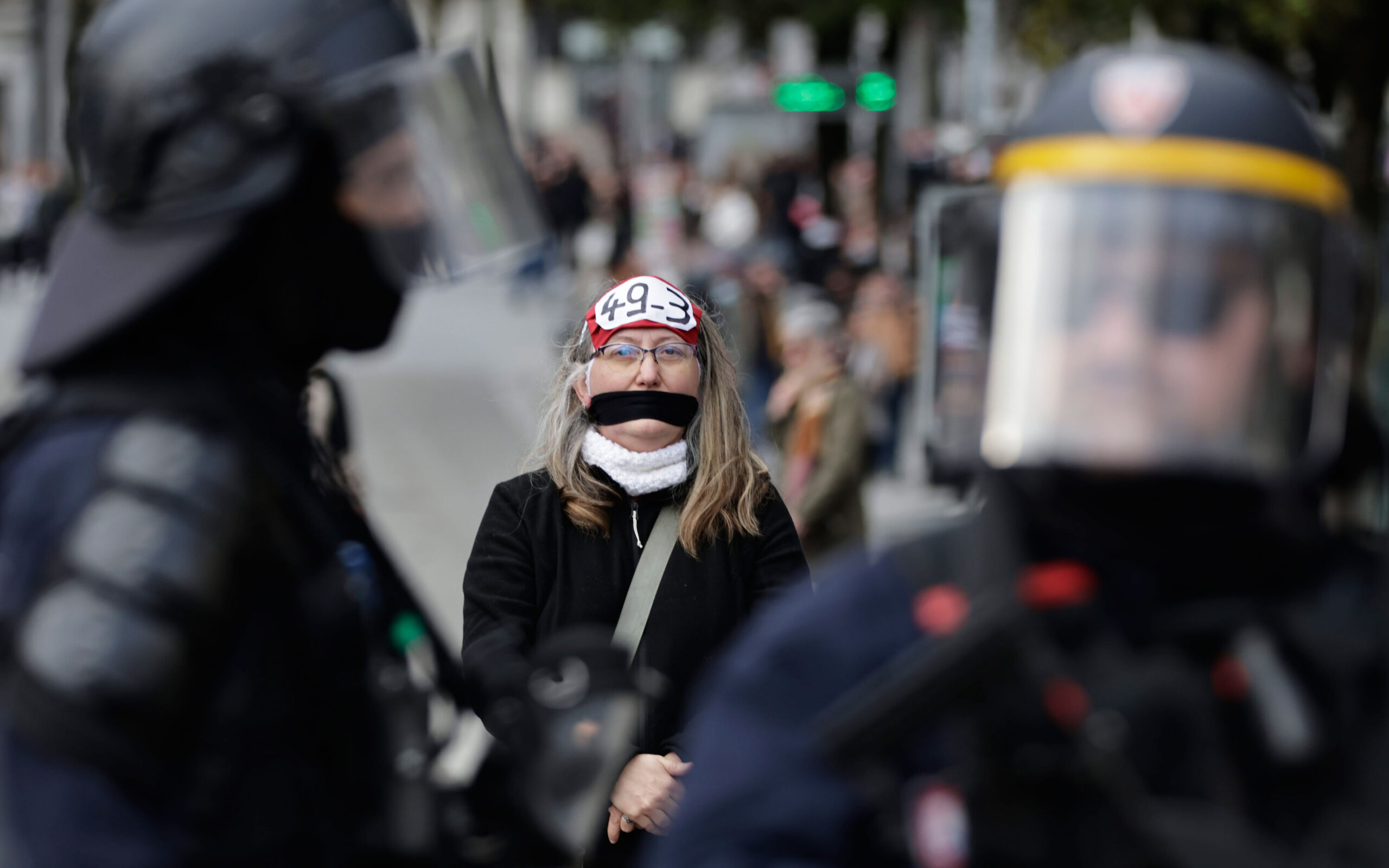 πάνω-από-120-000-διαδηλωτές-διεθνώς-τραυματ-562336168