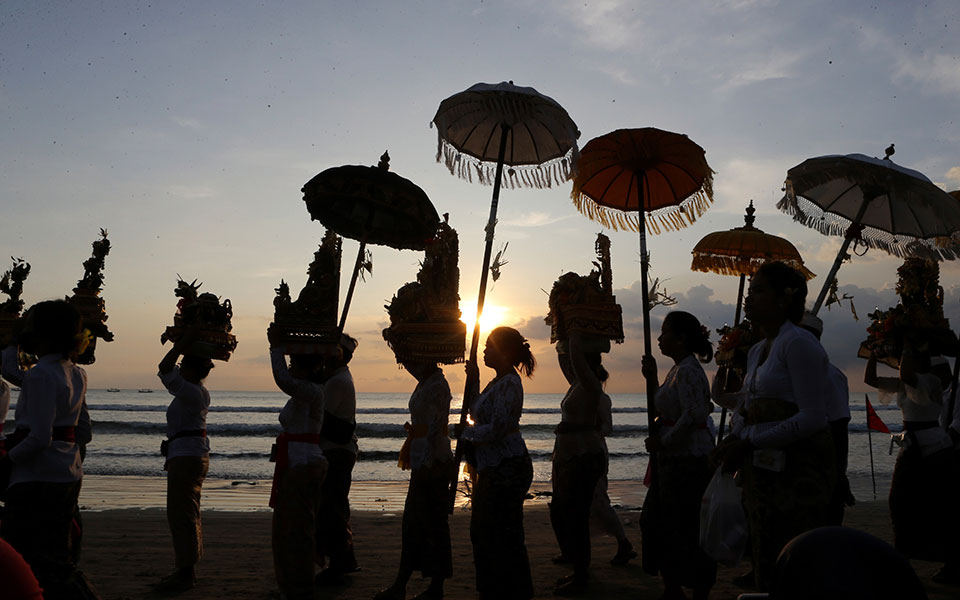 οταν-ένα-ολόκληρο-νησί-πρέπει-να-κάνει-562334470