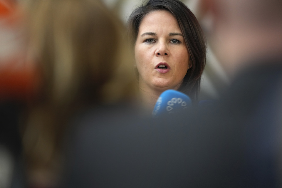 σε-σκόπια-και-τιφλίδα-η-γερμανίδα-υπεξ-562334620