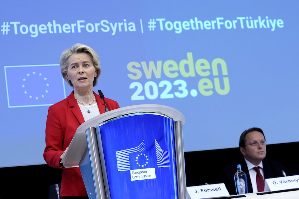 η-κομισιόν-προσφέρει-1-δισ-ευρώ-για-την-562330849