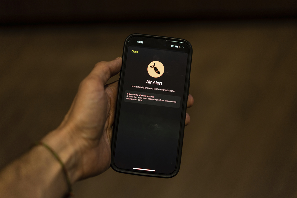 Ο «Λουκ Σκάιγουοκερ» προειδοποιεί τους Ουκρανούς για αεροπορικές επιδρομές-1