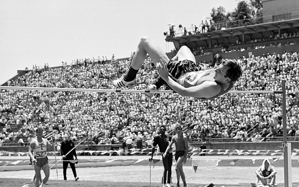 ντικ-φόσμπερι-εφυγε-από-τη-ζωή-ο-άνθρωπ-562322920