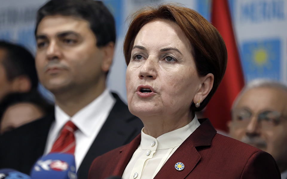 τουρκία-απόπειρα-εκβιασμού-καταγγ-562349173