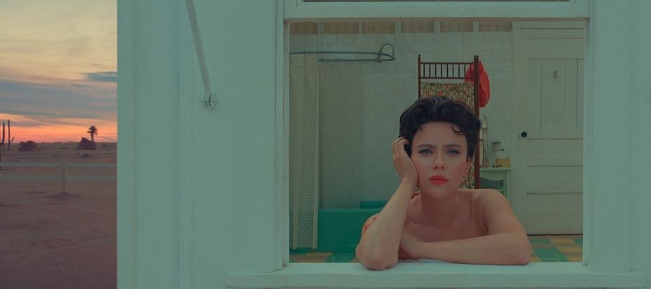 Στην «Asteroid City» ο Γουές Άντερσον στυλιζάρει εξωγήινους-2