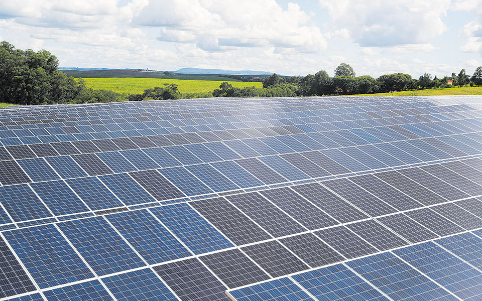 πλεόνασμα-3075-εκατ-το-2022-στον-ειδικό-λογαρ-562348651