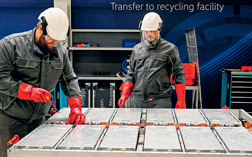 υπέρ-των-προτάσεων-ε-ε-οι-όμιλοι-μπαταρ-562342606