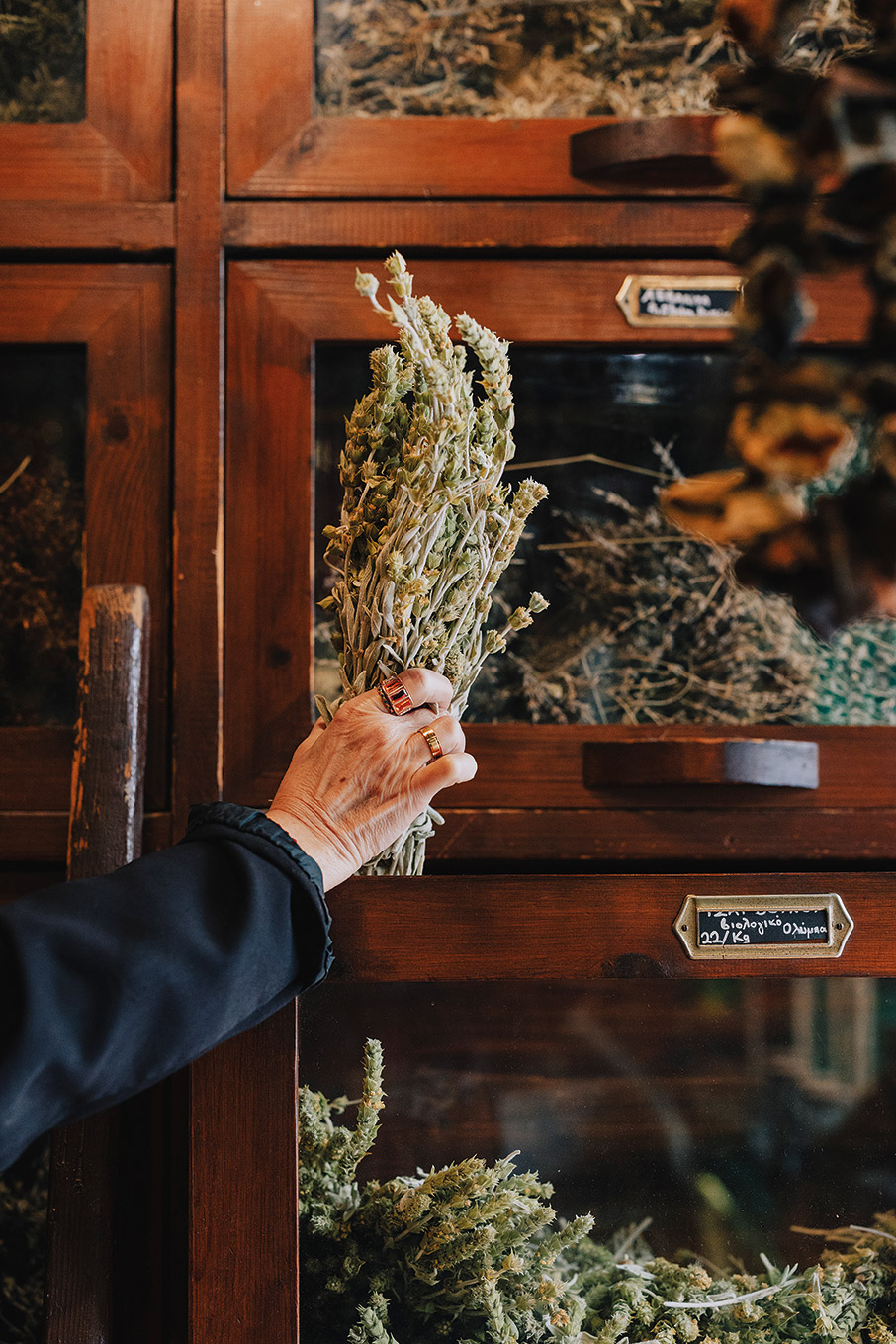 Τα αυθεντικά μπαχαράδικα της οδού Ευριπίδου-4