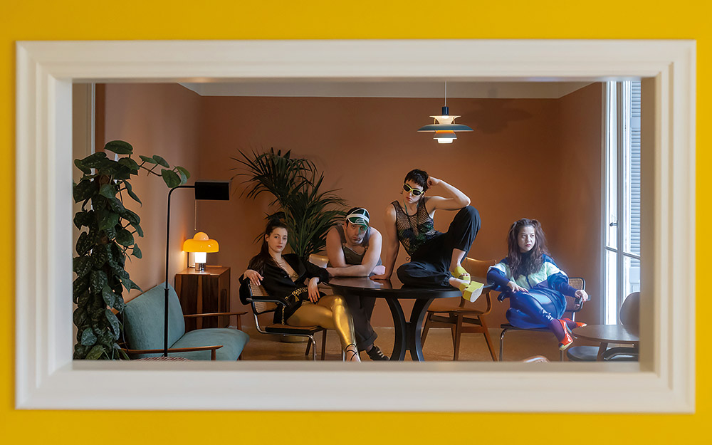 call-me-sugar-ιστορίες-σεξεργατών-στη-στέγη-562341208