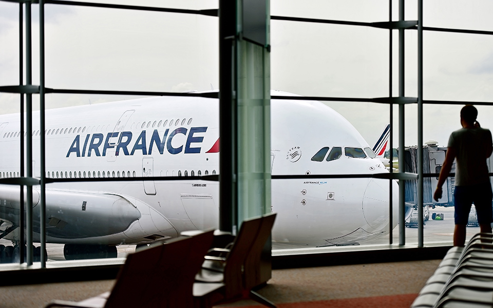 γαλλία-απεργιακό-μπλακ-άουτ-στα-αεροδ-562321267