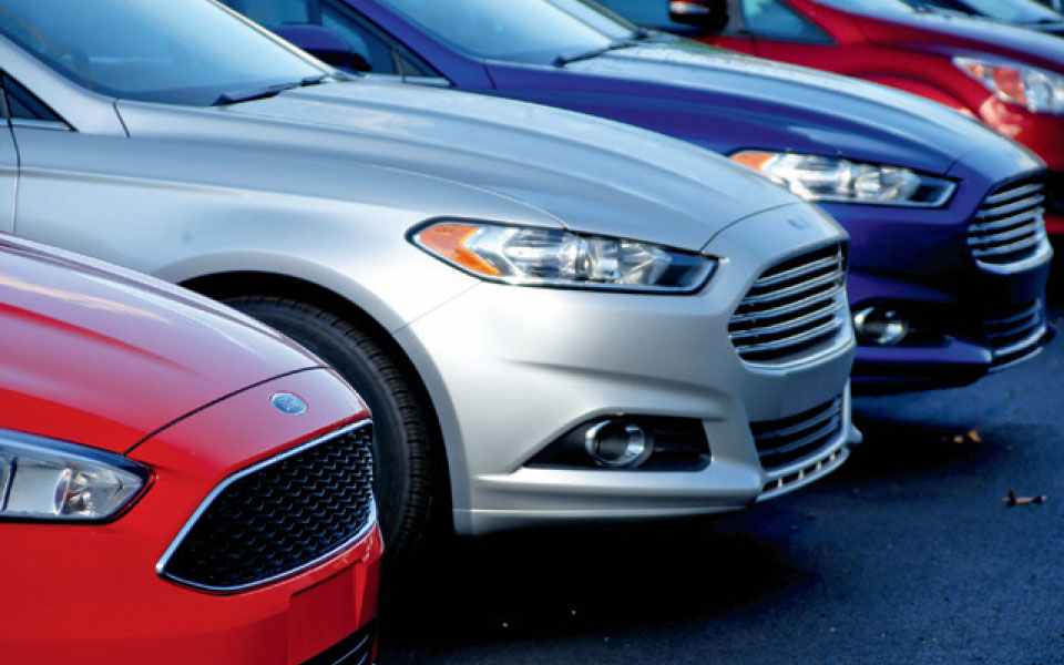 αυξήθηκαν-οι-πωλήσεις-νέων-ι-χ-στην-ευρ-562333816