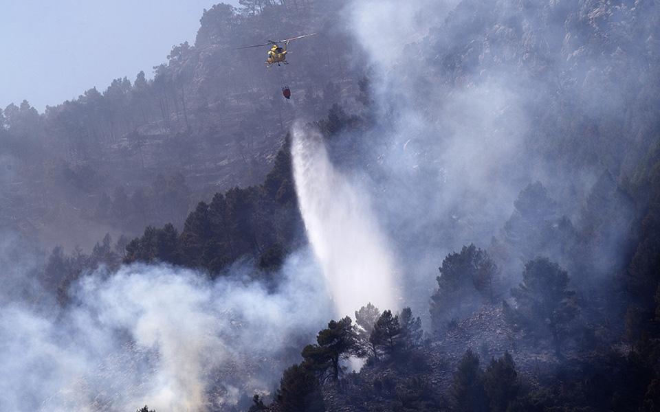 ισπανία-περισσότερες-από-100-πυρκαγιές-562349365
