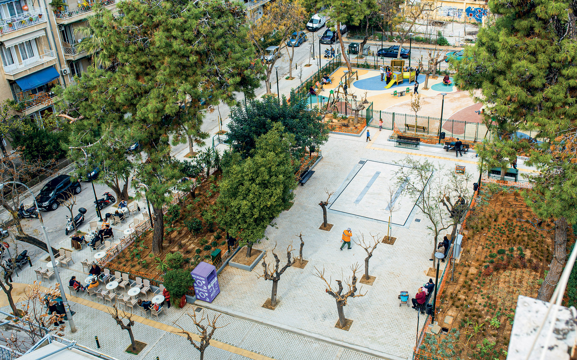 στις-πρασιές-των-πατησίων-στο-περιο-562326772