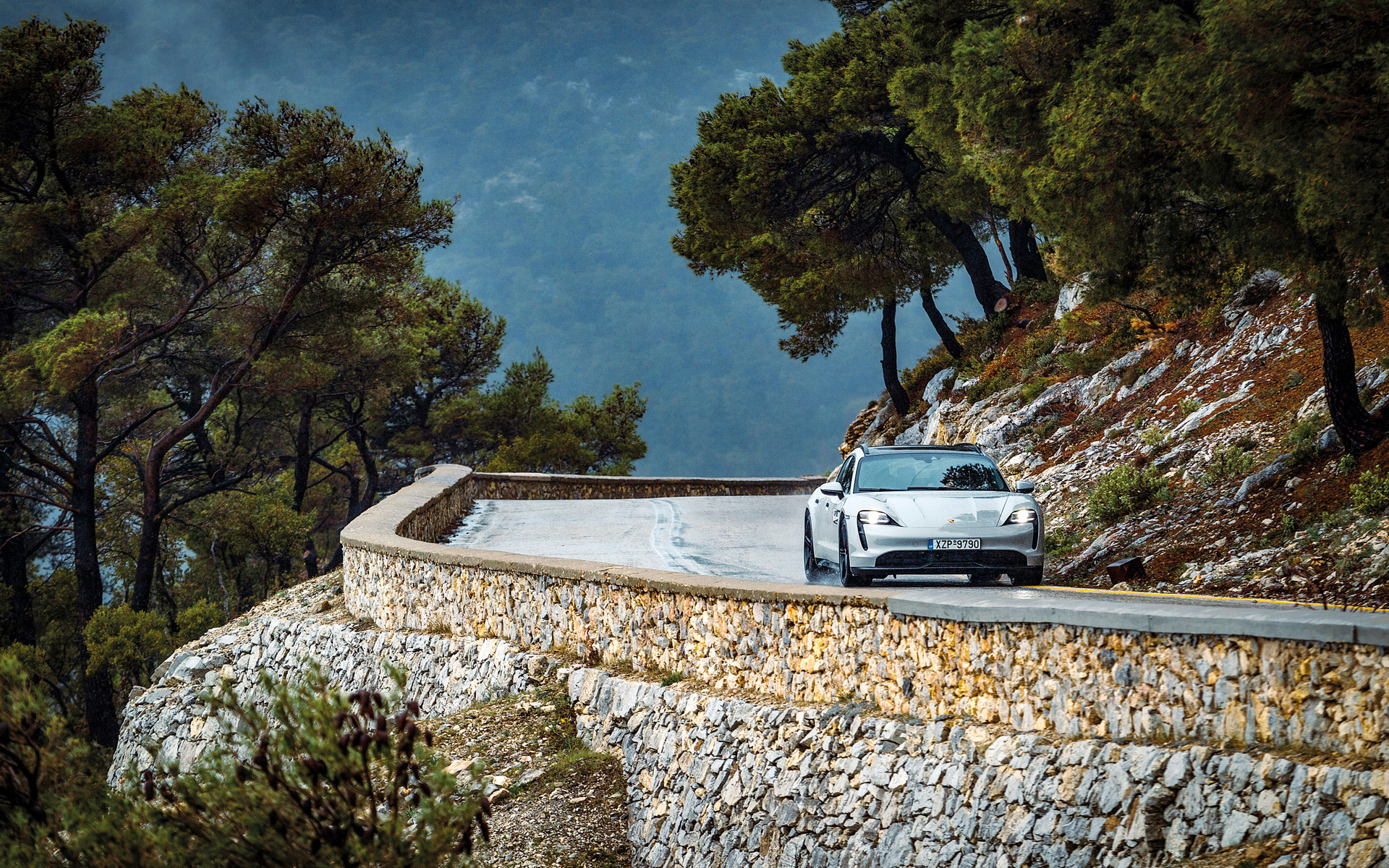 οδηγούμε-την-ηλεκτρική-porsche-taycan-4s-sport-turismo-στην-ανά-562349137