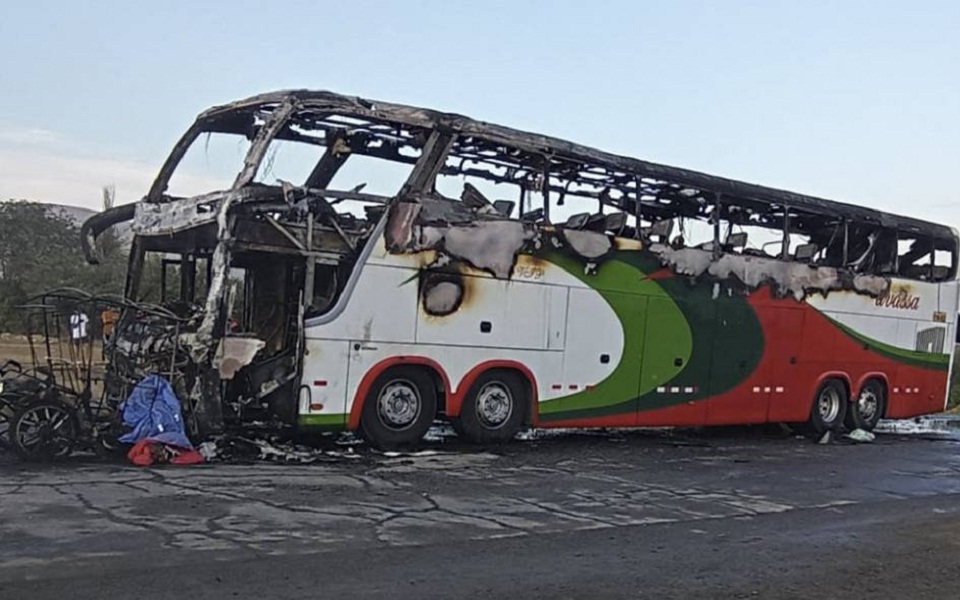 περού-τουλάχιστον-13-νεκροί-σε-σύγκρουσ-562308061