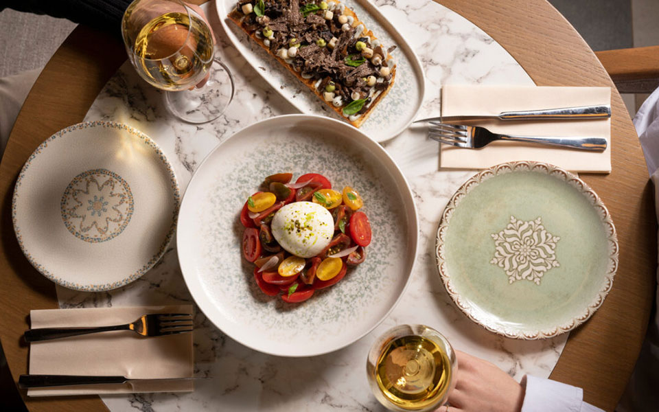 prac∙sitele-το-νέο-all-day-στέκι-του-κέντρου-είναι-ιτ-562330009