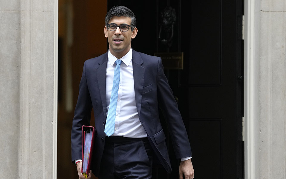 σούνακ-ερευνα-για-την-οικονομική-δρασ-562321138