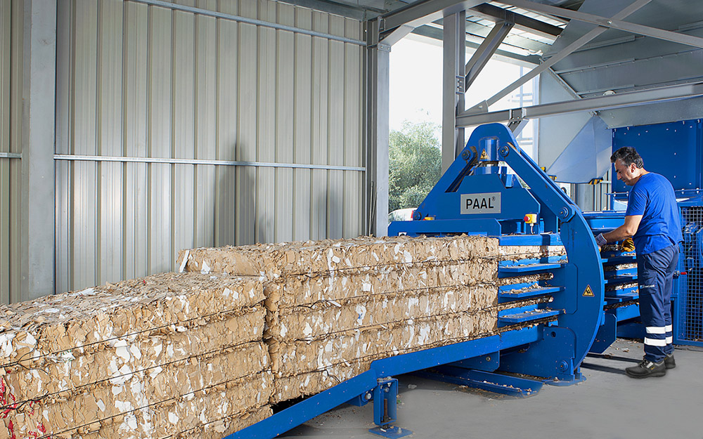 επενδύοντας-στην-ελλάδα-η-περίπτωση-τ-562304635