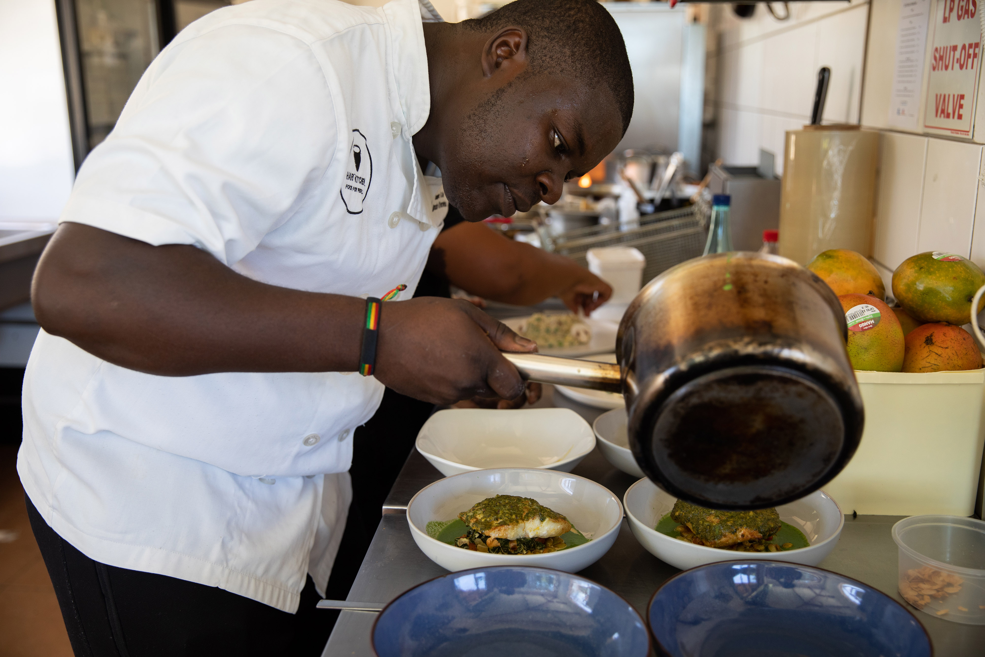 Εξερευνώντας τα κρασιά μαύρων οινοποιών στη Νότια Αφρική-4