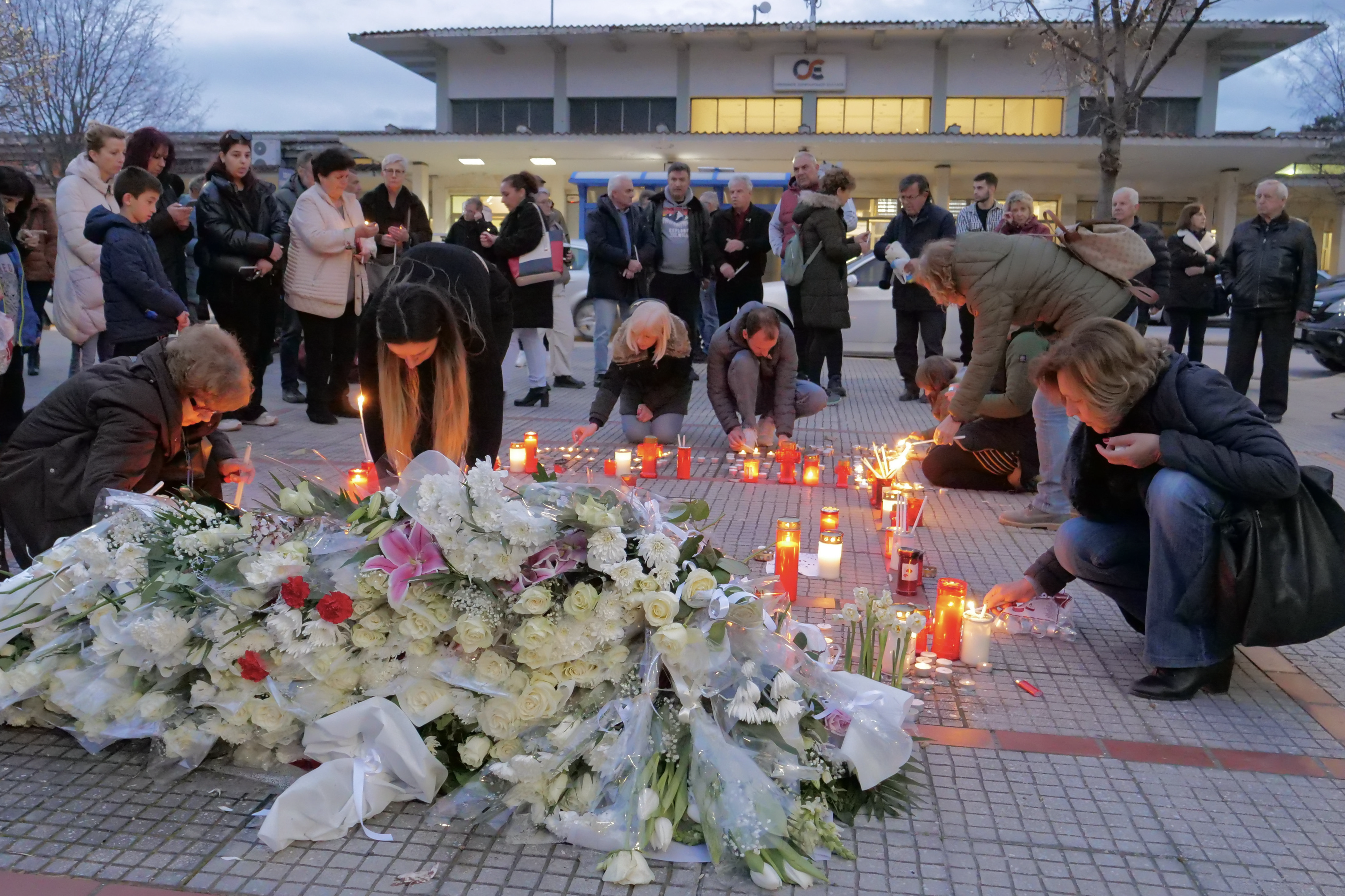 Σιωπηρή «κραυγή» στη Λάρισα – «Θέμα τύχης ήταν που ζούμε τόσα χρόνια;»-1