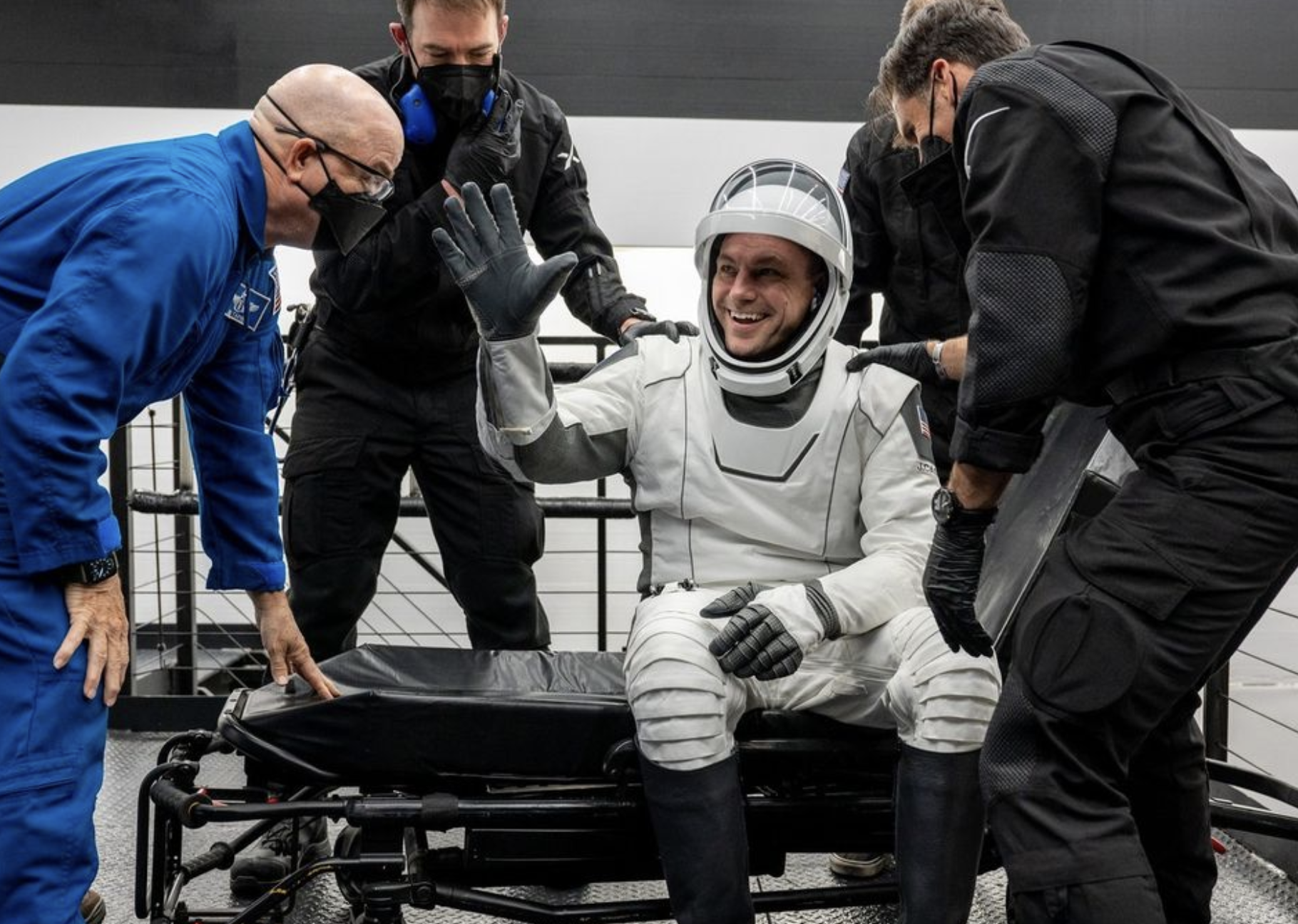 Πέντε μήνες στον ISS, 2.500 περιφορές γύρω από τη Γη – Το Crew 5 επέστρεψε στον πλανήτη-3